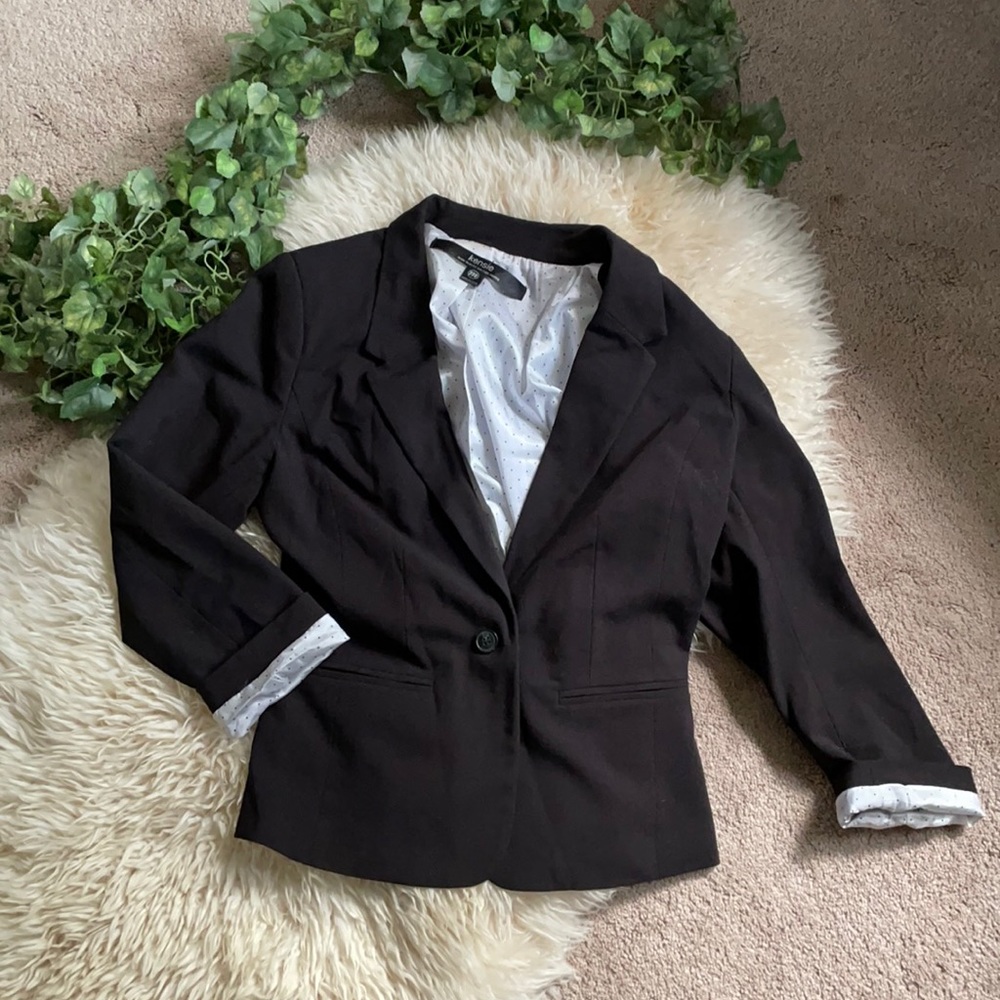 Cute black blazer with polka dot lining